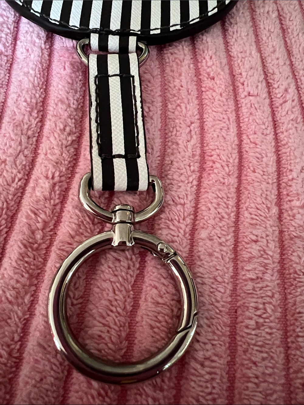 Henri Bendel Influencer Bag Charm - Picture 6 of 7